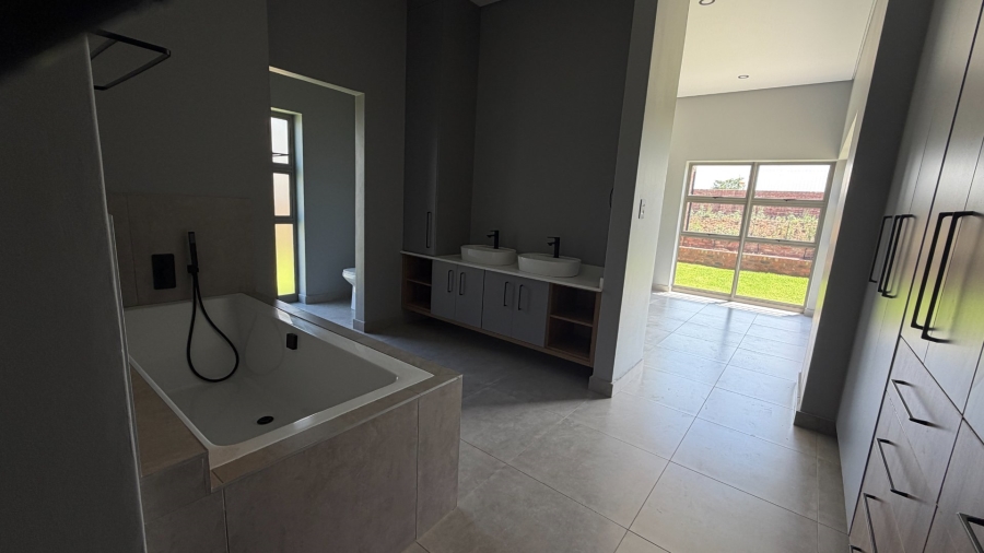 Bedroom Property for Sale in Vyfhoek A H North West